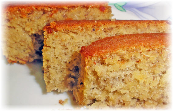 What are some easy recipies for moist banana cake?