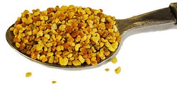 spoon of bee pollen granules