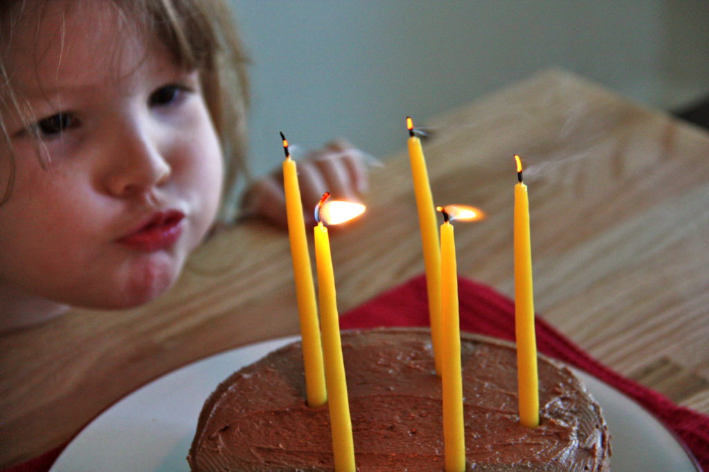 beeswax candles benefits and types image
